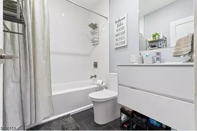 100 Manhattan Ave #2L, Jersey City, NJ 07307 - Photo 9