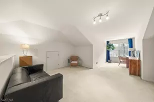 48 Bovensiepen Ct, Roseland, NJ 07068 - Photo 27