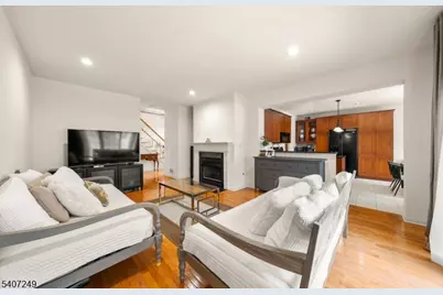 48 Bovensiepen Ct, Roseland, NJ 07068 - Photo 11