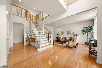 48 Bovensiepen Ct, Roseland, NJ 07068 - Photo 5