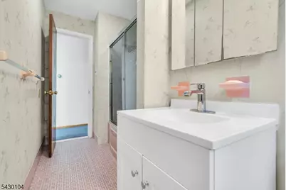 179 Valley View Rd, Hillside, NJ 07205 - Photo 15