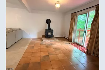 8 Cold Spring Dr, Vernon, NJ 07422 - Photo 15