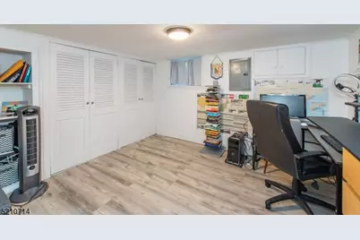 327 Orange Rd #1, Montclair, NJ 07042 - Photo 15