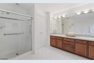 33 Scheurman Ter, Green Brook Township, NJ 07059 - Photo 25