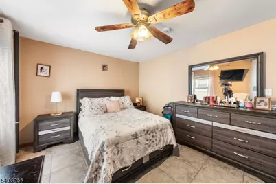 526 Jackson Ave, Elizabeth, NJ 07201 - Photo 17