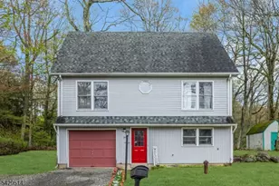 140 Papscoe Rd, West Milford, NJ 07421 - Photo 3