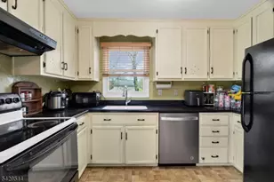 140 Papscoe Rd, West Milford, NJ 07421 - Photo 21