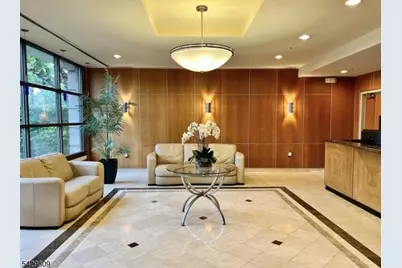 60 Parkway Dr E Unit #9B, East Orange, NJ 07017 - Photo 13