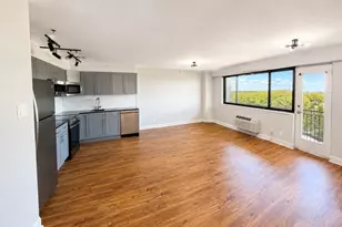 60 Parkway Dr Unit, East Orange, NJ 07017 - Photo 1