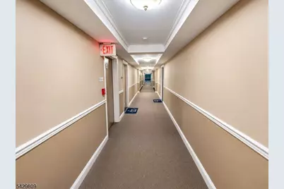 60 Parkway Dr Unit #9B, East Orange, NJ 07017 - Photo 15
