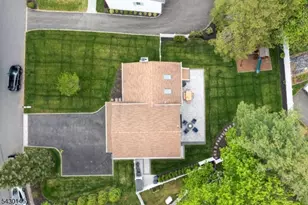 32 Bergen Rd, New Providence, NJ 07974 - Photo 5