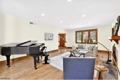 184 Old Short Hills Rd, Millburn, NJ 07078 - Photo 11
