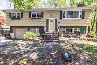 31 Lounsberry Hollow Rd, Vernon, NJ 07461 - Photo 3