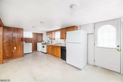 225 Linden Rd, Wayne, NJ 07470 - Photo 33