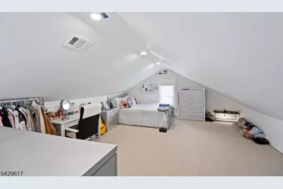 1012 Falls Ter, Union Township, NJ 07083 - Photo 15