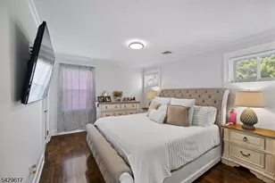 1012 Falls Terrace, Union Township, NJ 07083 - Photo 9