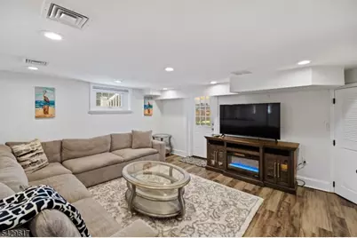 1012 Falls Ter, Union Township, NJ 07083 - Photo 5