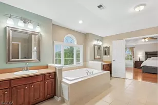 384 Bennetts Ln, Franklin Township, NJ 08873 - Photo 19
