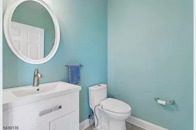 384 Bennetts Ln, Franklin Township, NJ 08873 - Photo 15