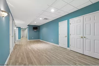 384 Bennetts Ln, Franklin Township, NJ 08873 - Photo 31