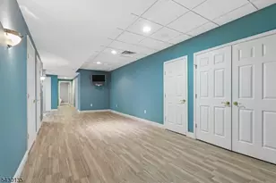 384 Bennetts Ln, Franklin Township, NJ 08873 - Photo 31