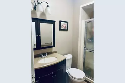 8 Leary Ave Unit G, Bloomingdale, NJ 07403 - Photo 9