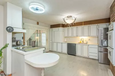 82 Highland Ave, Riverdale, NJ 07457 - Photo 7
