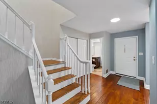 34 Hillsborough Ct, Rockaway Township, NJ 07866 - Photo 5