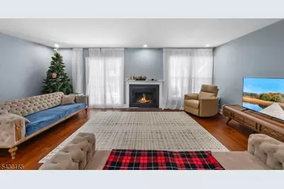 34 Hillsborough Ct, Rockaway Township, NJ 07866 - Photo 7