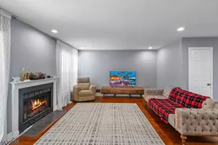 34 Hillsborough Ct, Rockaway Township, NJ 07866 - Photo 11
