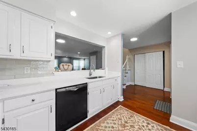 34 Hillsborough Ct, Rockaway Township, NJ 07866 - Photo 17
