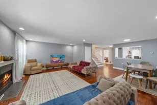 34 Hillsborough Ct, Rockaway Township, NJ 07866 - Photo 9