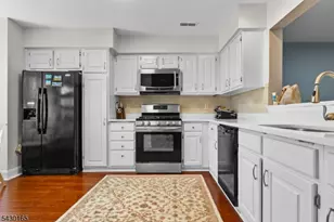 34 Hillsborough Ct, Rockaway Township, NJ 07866 - Photo 15