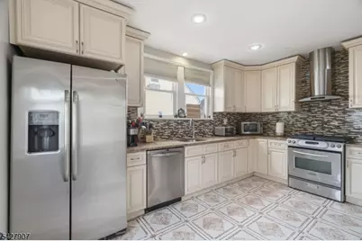 145 Sheridan Ave, Roselle Park, NJ 07204 - Photo 11