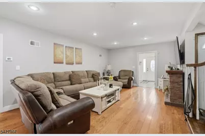145 Sheridan Ave, Roselle Park, NJ 07204 - Photo 7