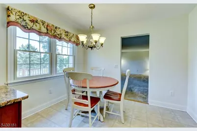 445 Brookview Ct, Branchburg Township, NJ 08876 - Photo 13