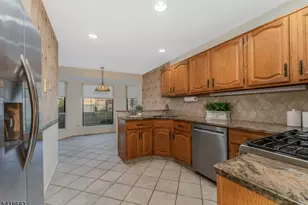 60 Phlox Ct, Readington, NJ 08889 - Photo 5