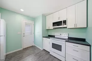 98 Rogers Dr, Roxbury Township, NJ 07850 - Photo 7