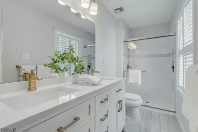 109 Hillside Ave, Bedminster Township, NJ 07921 - Photo 21