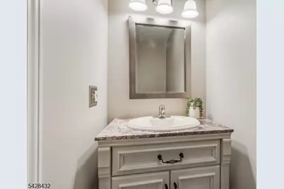 109 Hillside Ave, Bedminster Township, NJ 07921 - Photo 17