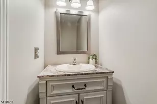 109 Hillside Ave, Bedminster Township, NJ 07921 - Photo 17