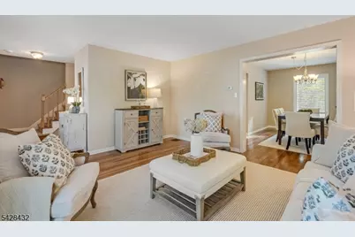 109 Hillside Ave, Bedminster Township, NJ 07921 - Photo 5
