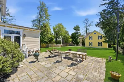 21 Franklin Pl, Morristown, NJ 07960 - Photo 45