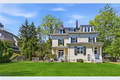 21 Franklin Pl, Morristown, NJ 07960 - Photo 43