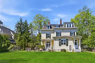 21 Franklin Pl, Morristown, NJ 07960 - Photo 43