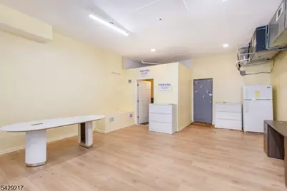 223 Martin Luther King Jr Dr, Jersey City, NJ 07305 - Photo 11