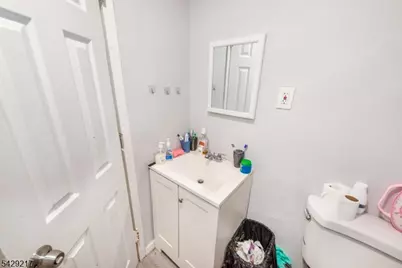 223 Martin Luther King Jr Dr, Jersey City, NJ 07305 - Photo 29