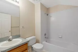 26 Heatherwood Ln, Bedminster Township, NJ 07921 - Photo 33