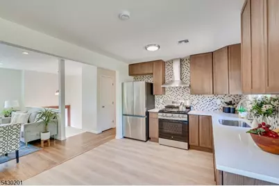 937 S Washington Ave, Piscataway Township, NJ 08854 - Photo 11