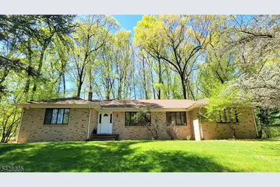 8 De Hart Rd, Parsippany, NJ 07054 - Photo 1